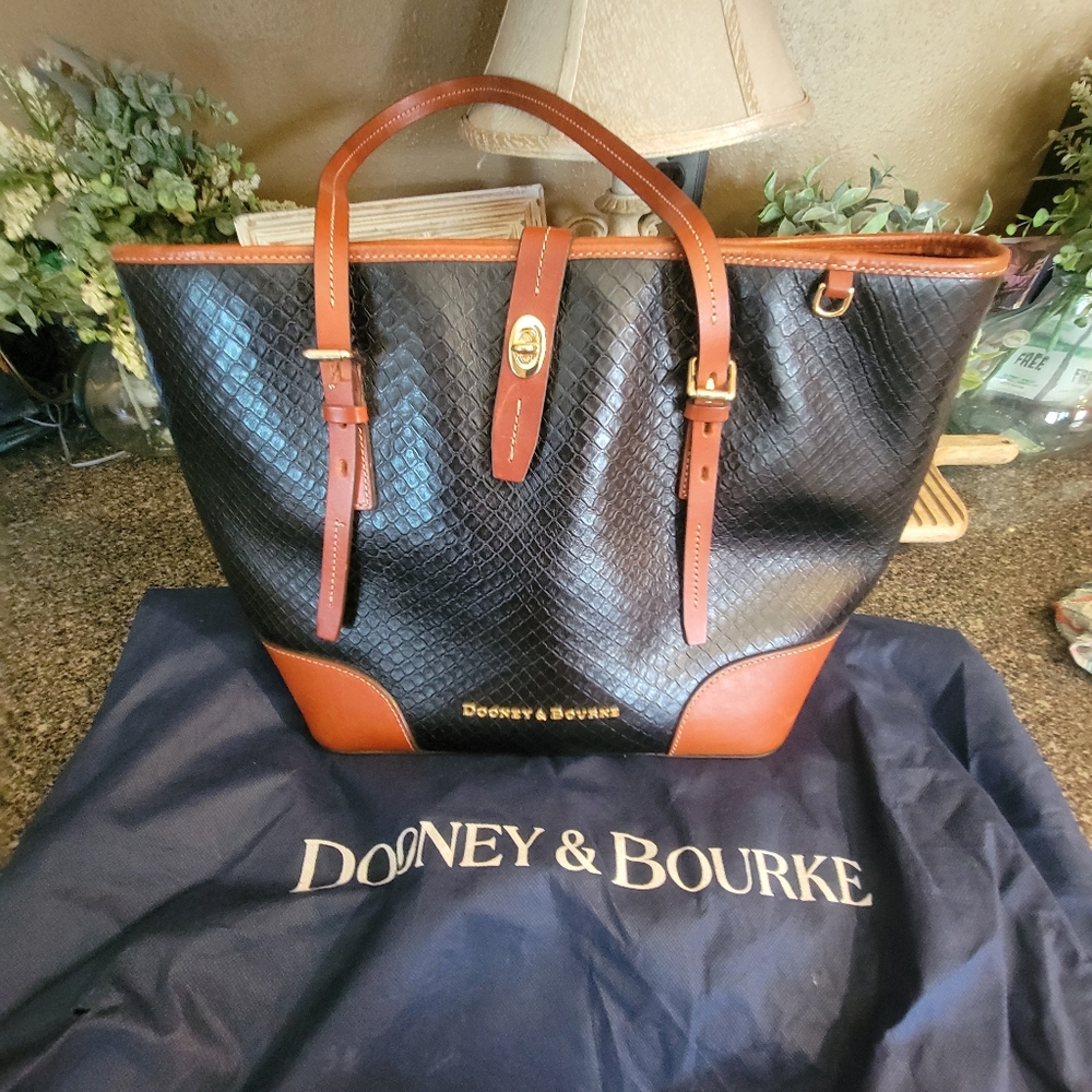 Dooney & Bourke Reptile Croc  Embossed Python Black  Cara Claremont Shoulder Bag